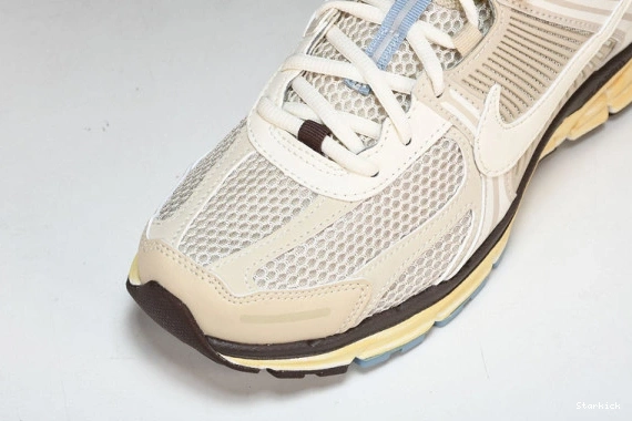 Oatmeal  Vomero 5 Zoom FB8825-111   Nike 0117